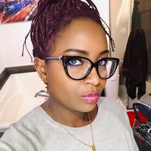 Meet your Posher, Dina